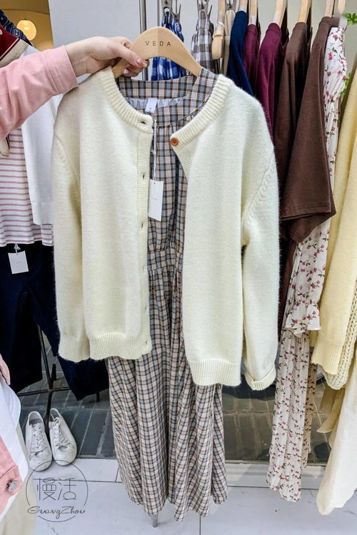 廣州服裝批發(fā)市場又清倉,100元拿下3件,最遲9號結(jié)束,撿寶要快點